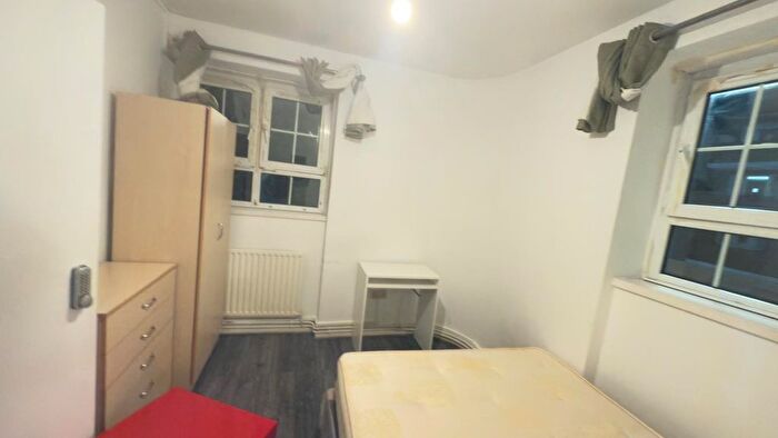1 Bedroom Flat To Rent In Chicksand Street, London, E1