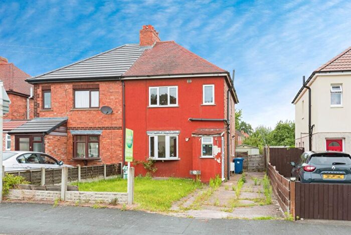 3 Bedroom Semi-Detached House For Sale In French Avenue, Mile Oak, Tamworth, B78