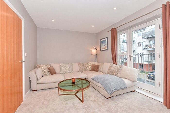 3 Bedroom Terraced House For Sale In Westwood Drive, Canterbury, Kent, CT2