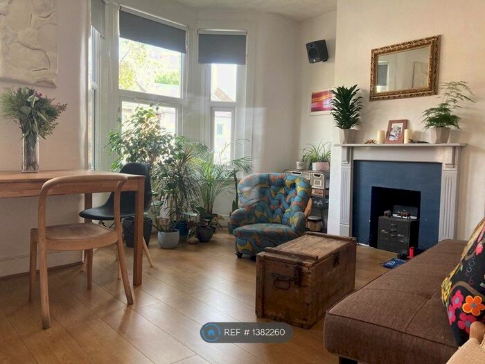 1 Bedroom Flat To Rent In Leyton, London, E10
