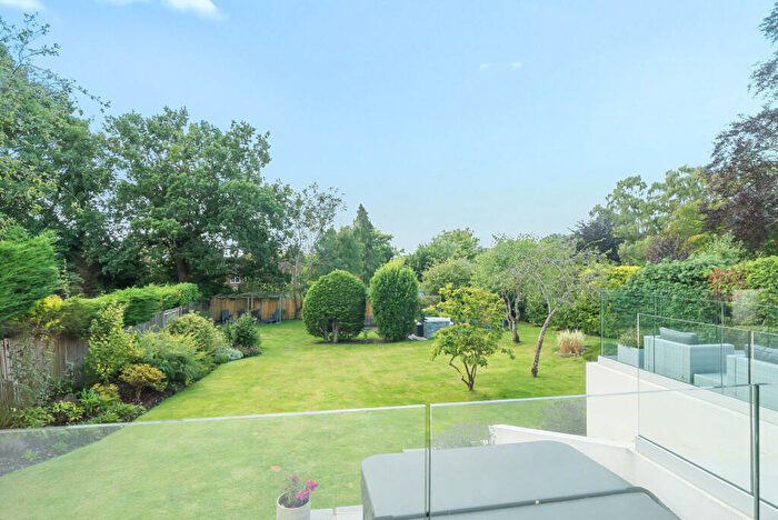 3 Bedroom Bungalow For Sale In Hook Hill Lane, Hook Heath, GU22