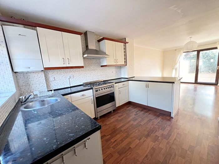 2 Bedroom Terraced House To Rent In Seymour Gardens, London, SE4