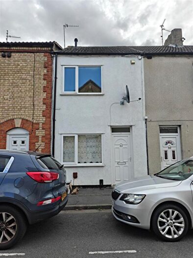 4 Bedroom House To Rent In Whitsed Street, PE1