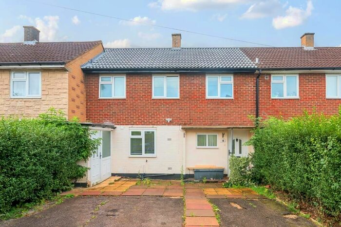 3 Bedroom Terraced House To Rent In Aitken Road, Barnet, EN5