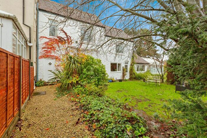 3 Bedroom Semi Detached House For Sale In Butt Lane, Hinckley, LE10