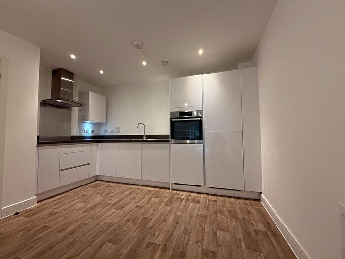 2 Bedroom Flat To Rent In Springfield Place, Balston Road, Maidstone, Kent, ME14
