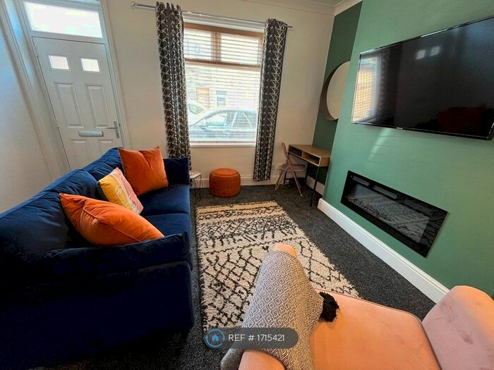 2 Bedroom End Of Terrace House To Rent In Hilton Street, Barnsley, S75