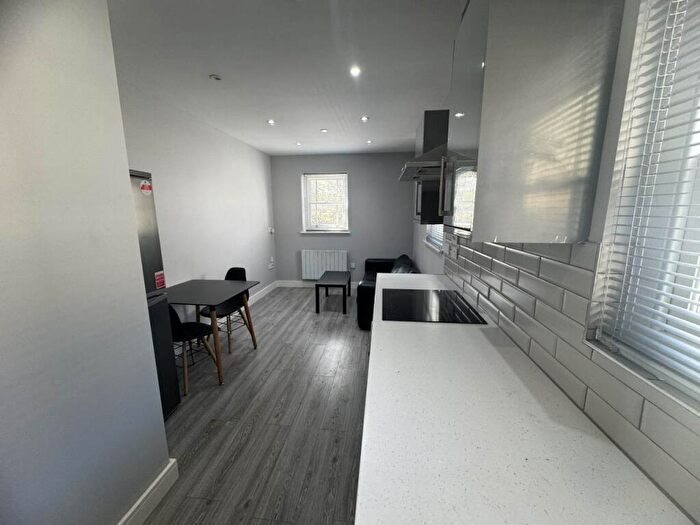 1 Bedroom Flat To Rent In Stow Hill, Newport, Newport, NP20