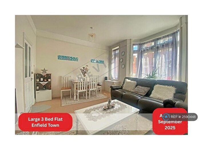3 Bedroom Flat To Rent In Church Street, Enfield, EN2