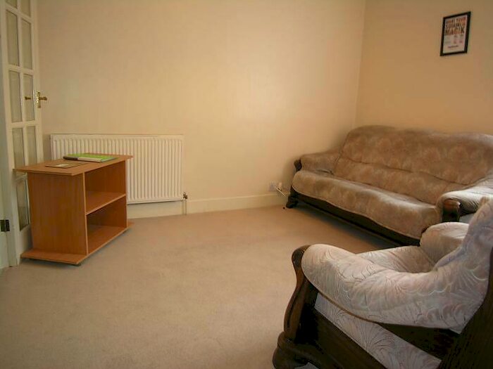 4 Bedroom House To Rent In Bedroom Detached House In Winton, BH9