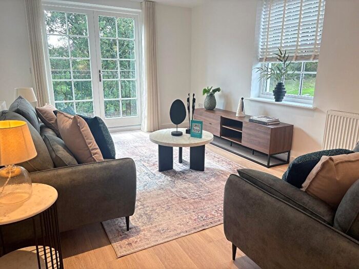 2 Bedroom Apartment For Sale In Clayhill Road, Burghfield Common, RG7