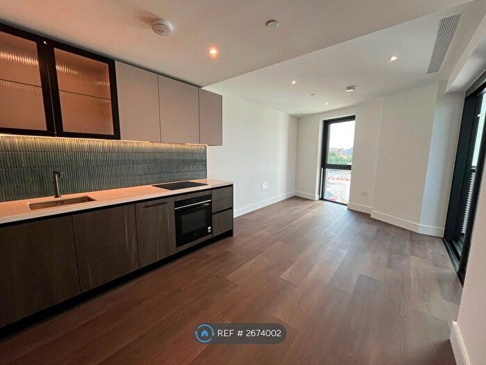 1 Bedroom Flat To Rent In Marian Place, London, E2