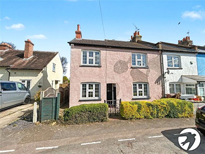 3 Bedroom End Of Terrace House For Sale In Haven Close, Sidcup, Kent, DA14