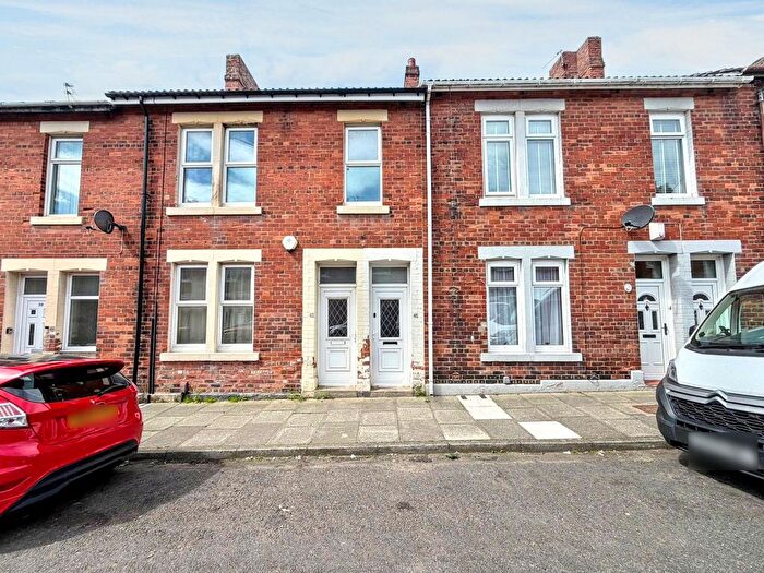 3 Bedroom Flat For Sale In Elsdon Terrace, North Shields, NE29