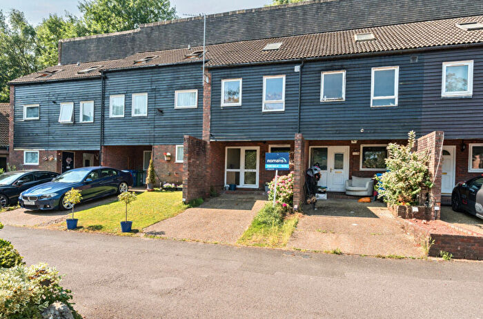 4 Bedroom Terraced House For Sale In Northcott, Bracknell, Berkshire, RG12
