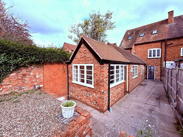 1 Bedroom Flat To Rent In High Street, Pershore, WR10