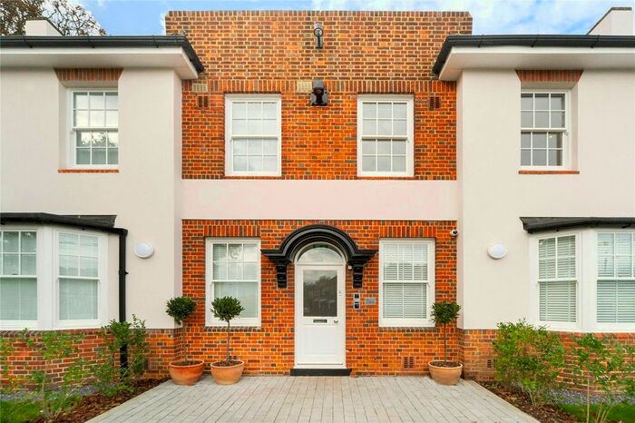 Studio To Rent In The Mansion, High Street, TW13