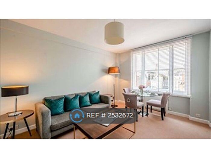 1 Bedroom Flat To Rent In Hill Street, London, W1J