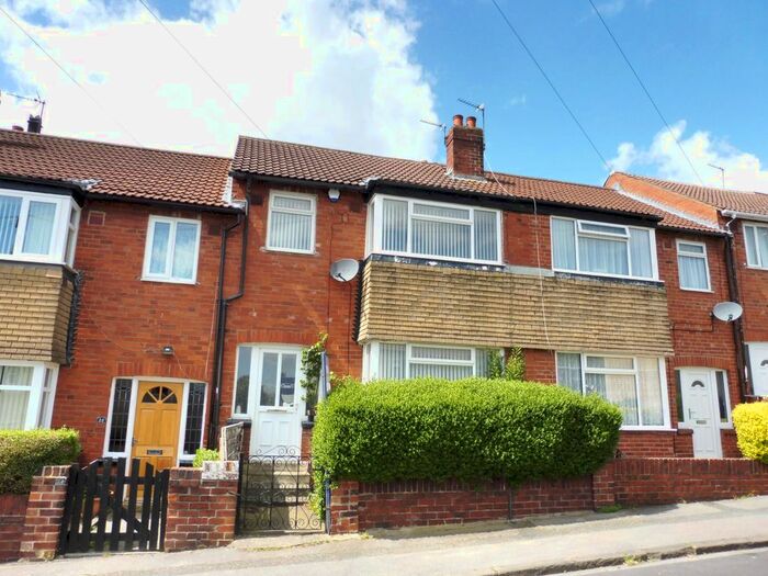 3 Bedroom Property To Rent In Melbourne Grove, Bramley, Leeds, LS13