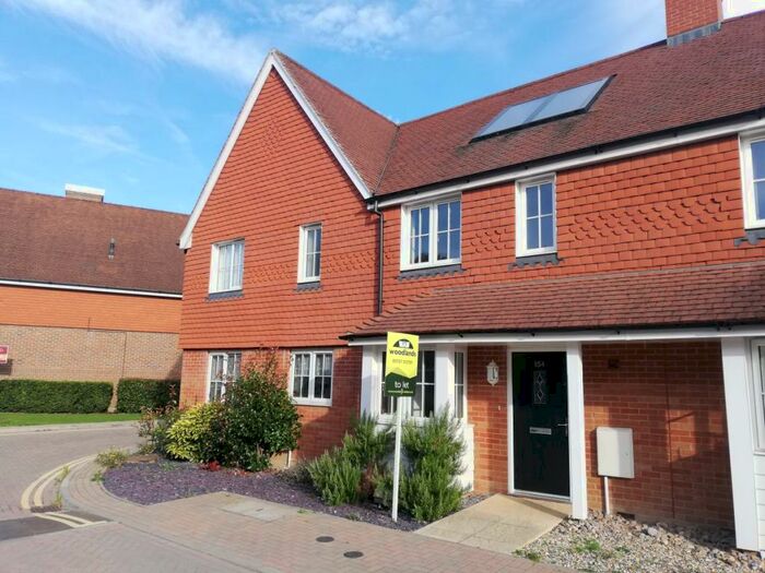 3 Bedroom Terraced House To Rent In Brookfield Drive, Horley, RH6