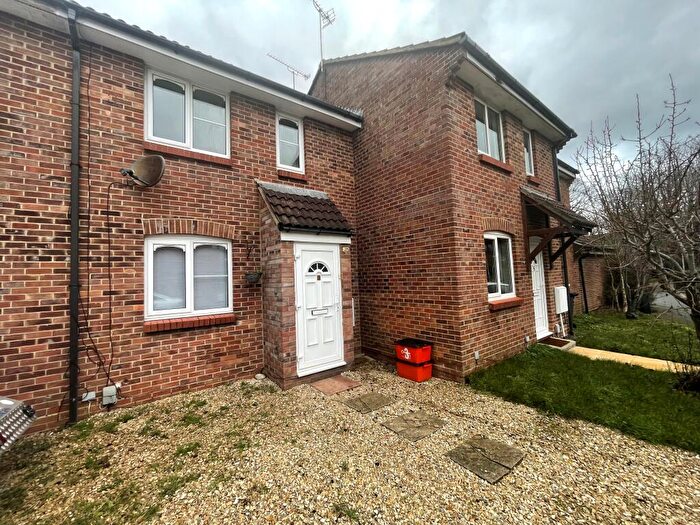 2 Bedroom House To Rent In Cloudberry Road, Swindon, SN25