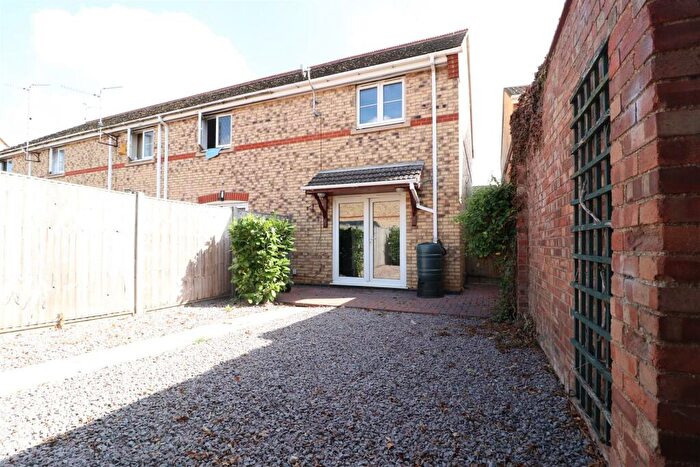 2 Bedroom End Of Terrace House To Rent In Dogsthorpe Road, Peterborough, PE1