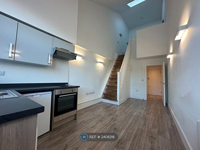 1 Bedroom Flat To Rent In Ravensdale Estate, London, N16