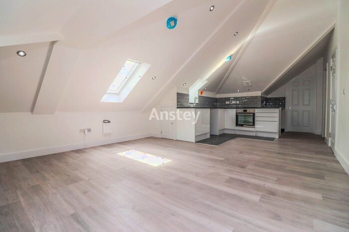 1 Bedroom Flat To Rent In Paynes Road, Southampton, SO15