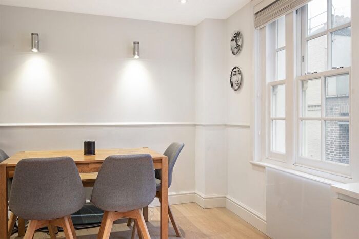 1 Bedroom Flat To Rent In Fouberts Place, Carnaby, W1F