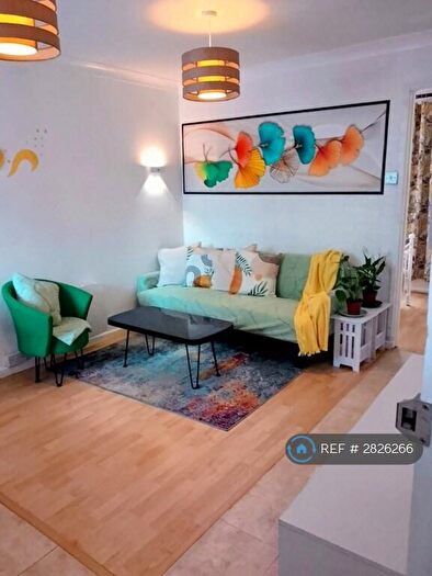 1 Bedroom Flat To Rent In Lower Strand, London, NW9