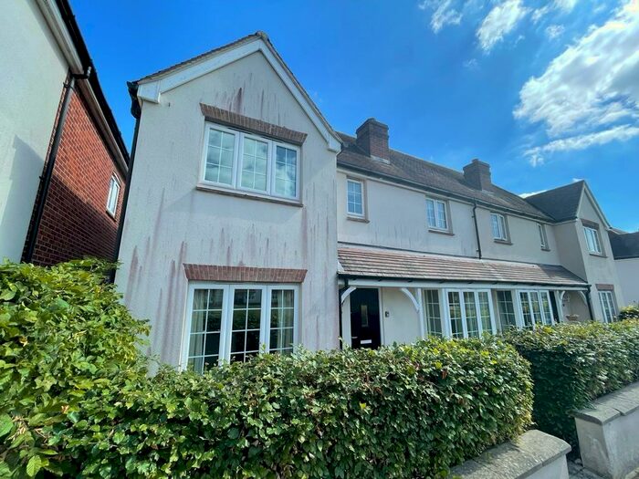 3 Bedroom House To Rent In Redworth Drive, Amesbury, Salisbury, SP4