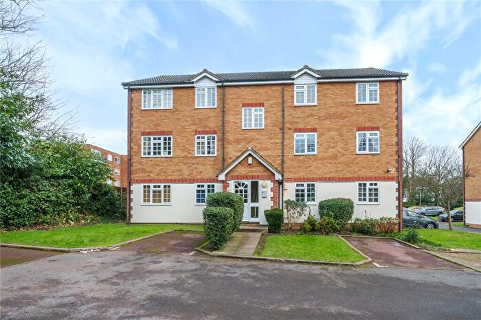 1 Bedroom Flat For Sale In Hanson Close, Beckenham, Kent, BR3