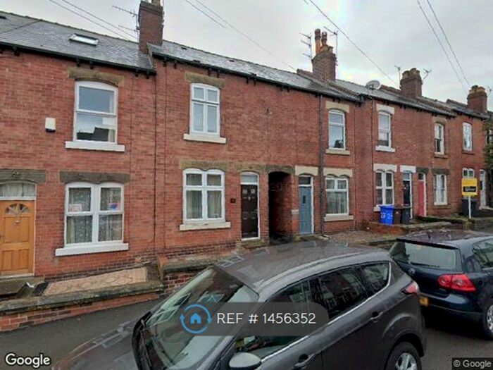 3 Bedroom Terraced House To Rent In Murray Road, Sheffield, S11