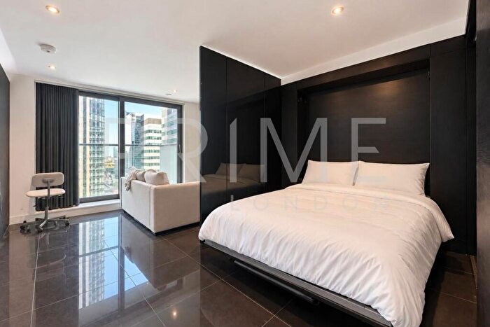 Apartment For Sale In Pan Peninsula East, Canary Wharf, London, E14