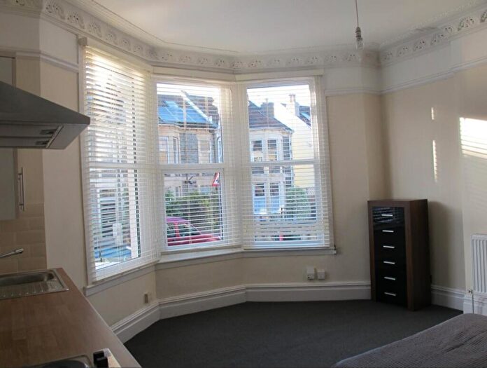 5 Bedroom House To Rent In Belmont Road, Bristol, BS6
