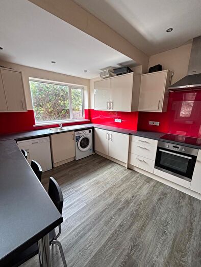 5 Bedroom House To Rent In Pentyrch Street, Cathays, CF24