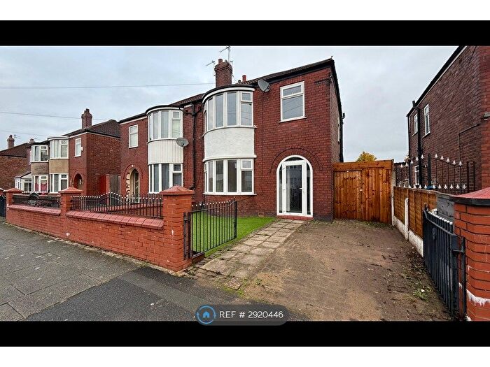 3 Bedroom Semi Detached House To Rent In Brendon Avenue, Manchester, M40