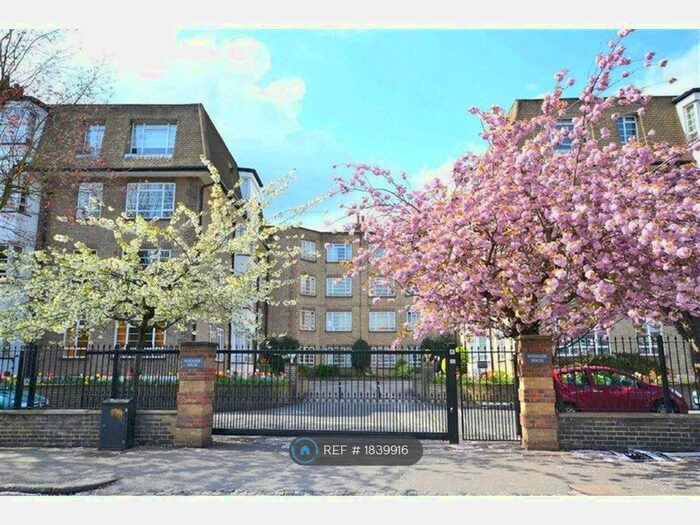 2 Bedroom Flat To Rent In Woodside House, London, SW19