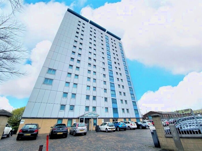 2 Bedroom Flat To Rent In Gomer Street, Willenhall, WV13