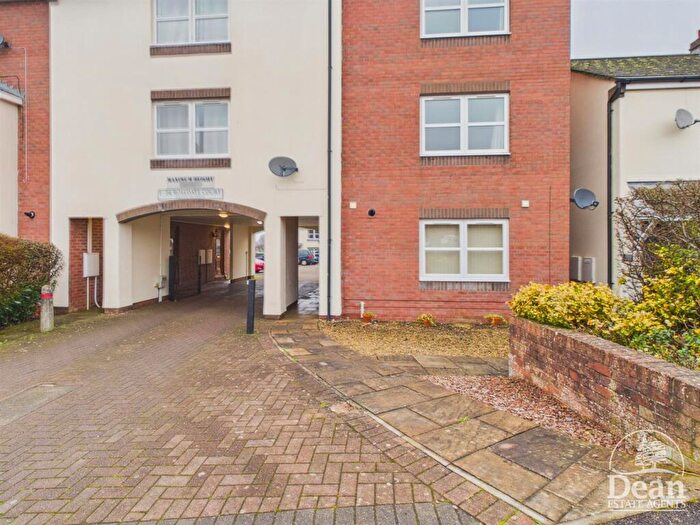 1 Bedroom Apartment For Sale In Rosedale Court, Cinderford, GL14