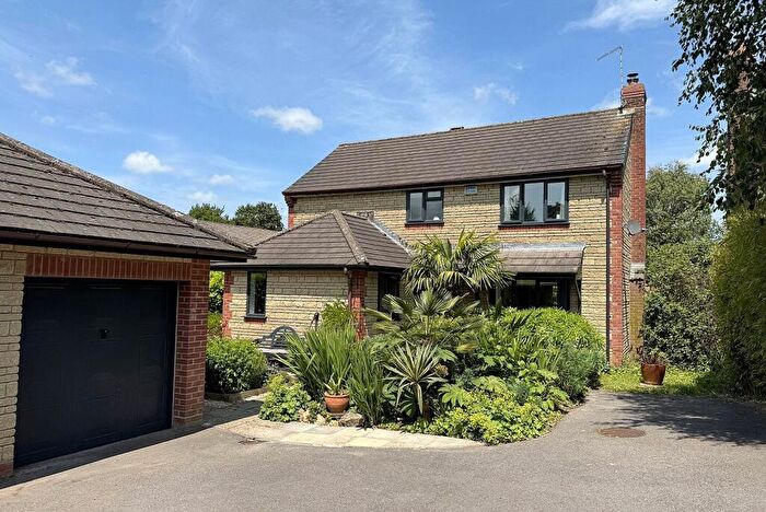4 Bedroom Detached House For Sale In Cole Mead, Bruton, Somerset, BA10