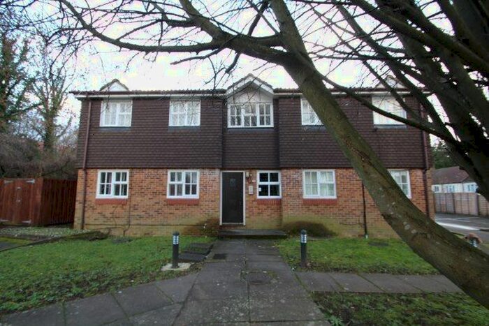 1 Bedroom Flat To Rent In Braemar Avenue, South Croydon, CR2