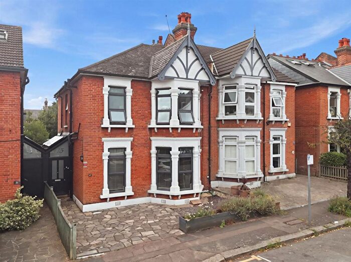 4 Bedroom Property For Sale In Hillcrest Road, London, E18