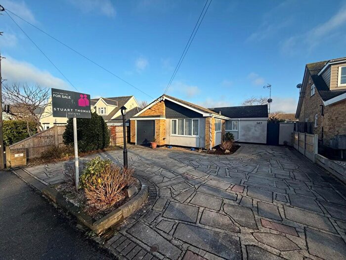 4 Bedroom Detached Bungalow For Sale In Daws Heath Road, Benfleet, SS7