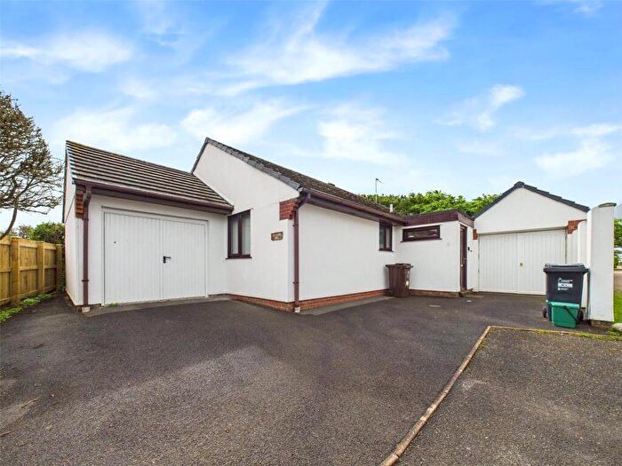 2 Bedroom Bungalow For Sale In Berkeley Close, Stratton, Bude, EX23