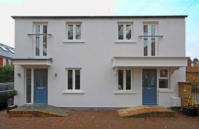 1 Bedroom Property To Rent In Trinder Mews, Teddington, TW11