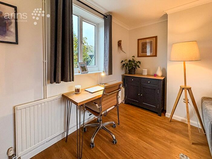 2 Bedroom Terraced House For Sale In Hill Road, Arborfield, RG2