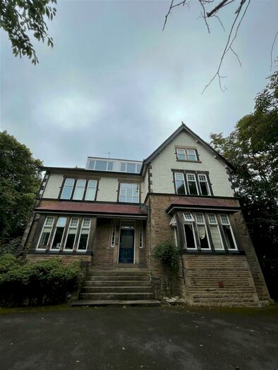2 Bedroom Flat To Rent In Old Park Road, Leeds, LS8