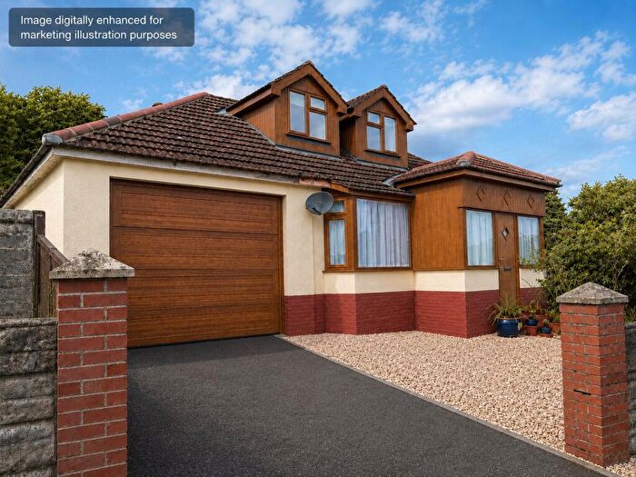 3 Bedroom Bungalow For Sale In Southcott Road, Bideford, Devon, EX39