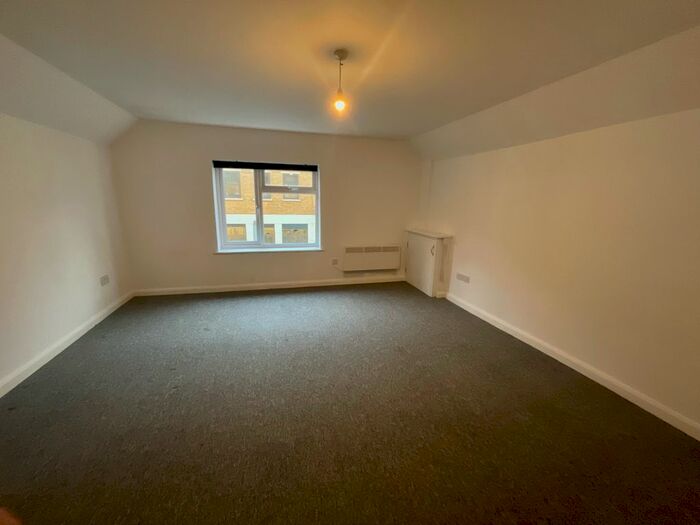 4 Bedroom Flat To Rent In Bedford Place, Southampton, SO15